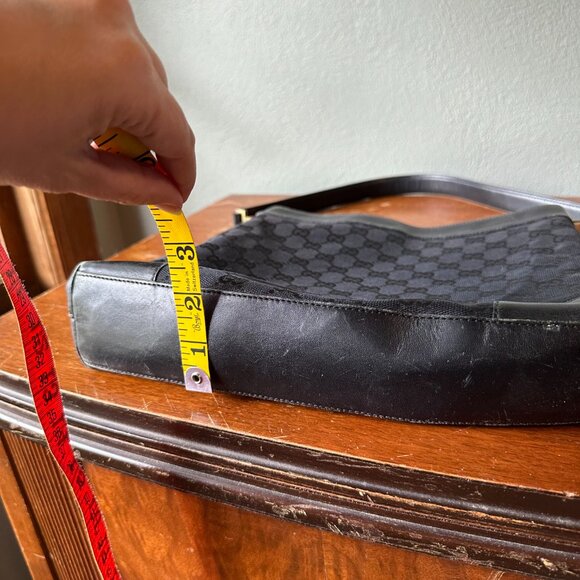 GUCCI Small Canvas Shoulder Bag | black w gold hardware - Picture 8 of 12